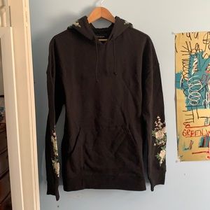 Pacsun Hoodie w/ White Roses